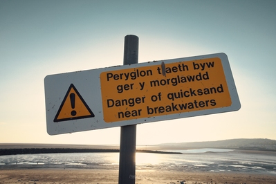 images of South Wales - Llanelli Beach