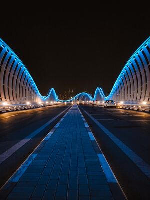 Dubai photo spots - Dubai Meydan Bridge