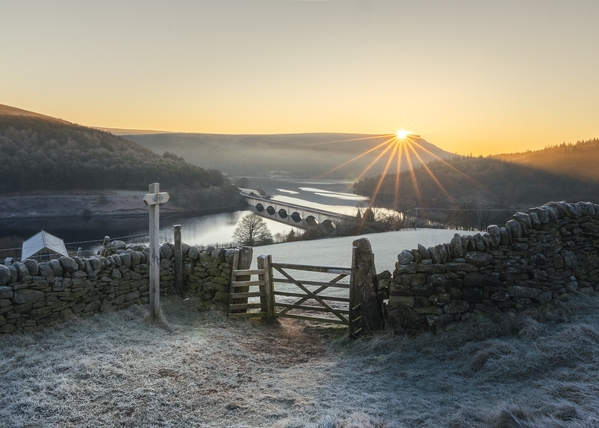 A cold and frosty morning on Crook Hill, with a view over Ladybower Reservoir.