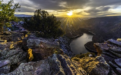 Utah instagram locations - Flaming Gorge Edge of the Rim View Point