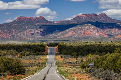 United States photo spots - Bears Ears - Highway 261 Views