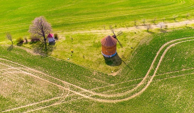 images of Southern Moravia - Chvalkovice windmill