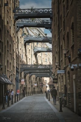 photography locations in London - Shad Thames
