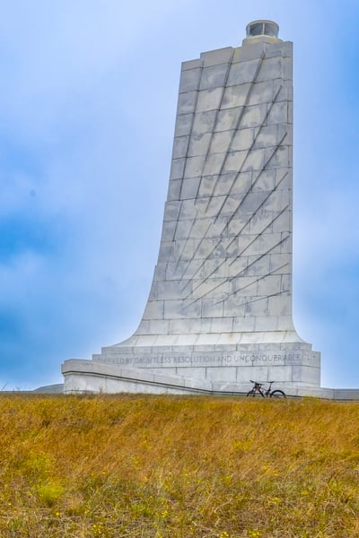 Monument at top of Big Kill Devil Hill.