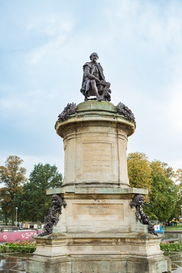 England photo locations - The Gower Memorial, Bancroft Gardens,  Stratford upon Avon