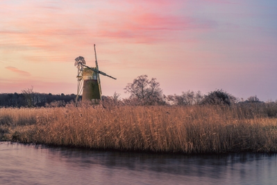 photography spots in United Kingdom - Turf Fen and Broadmans Drainage Mills
