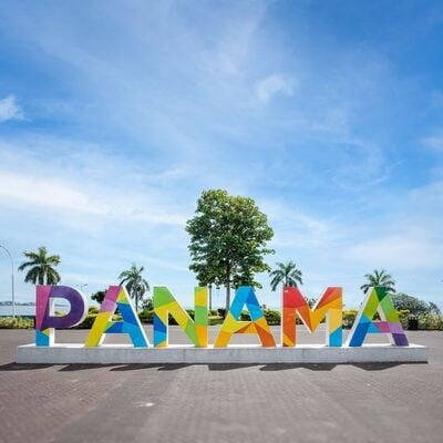 Panama instagram spots - Monumento PANAMÁ