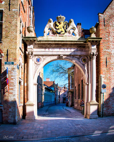 instagram locations in Brugge - WWI Triumphal arch