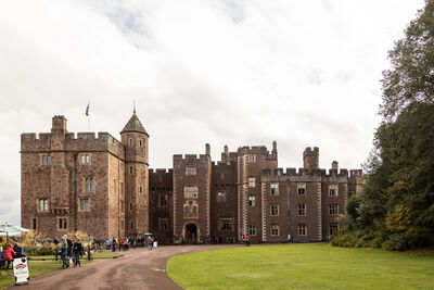 photography spots in England - Dunster Castle