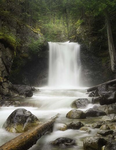 photo spots in British Columbia - Gardner Falls B.C.