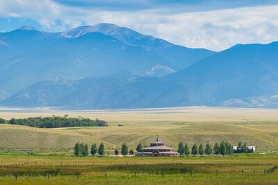 United States photography spots - The Round Barn at Twin Bridges, Montana