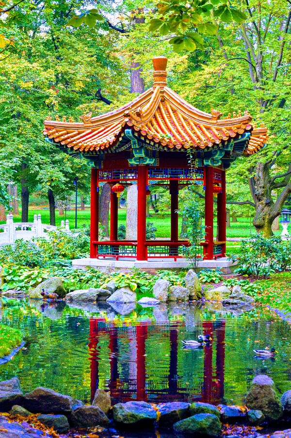 This pagoda accompanies the Chinese Pavilion, an is a point of interest for the pond and surrounding garden.