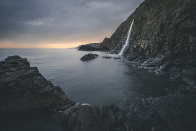 photography locations in Wales - Tresaith Waterfall
