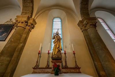 images of Salzburg - Franciscan Church (Franziskanerkirche)
