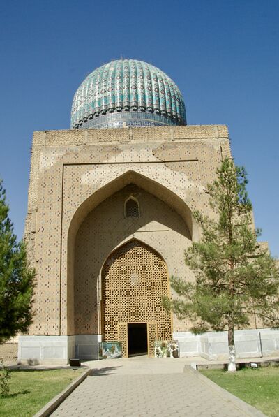 photo locations in Uzbekistan - Bibi Khanym Mosque