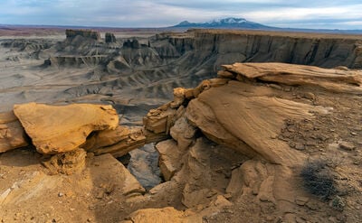 photography locations in Utah - Skyline Rim from Moonscape Overlook