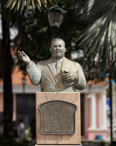 instagram spots in The Bahamas - Sir Milo B Butler Statue