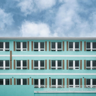 photo spots in The Bahamas - Painted Houses of Downtown Nassau