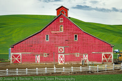 photo spots in United States - Shriners Hospital Barn
