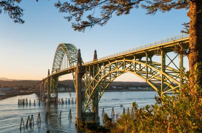 United States images - Newport - Yaquina Bay Bridge