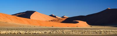 photo locations in Namibia - Three Peaks Valley