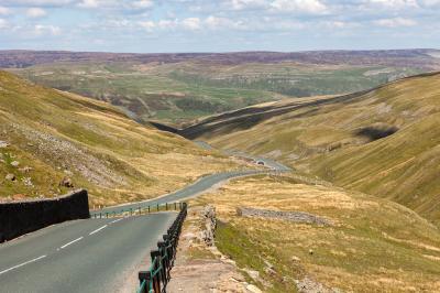 photography spots in England - Buttertubs