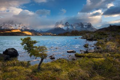 photos of Patagonia - Torres Del Paine, Lago Pehoe Southern Peninsula