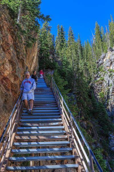 photos of Yellowstone National Park - LYF - Uncle Tom's Trail