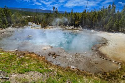 photography locations in Wyoming - NGB - Emerald Spring