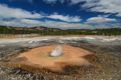 Wyoming photo spots - NGB - Pearl Geyser