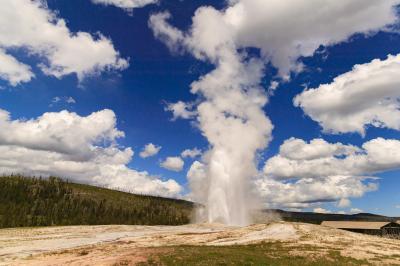 instagram locations in Wyoming - UGB - Old Faithful