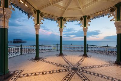 photo spots in England - Brighton Bandstand
