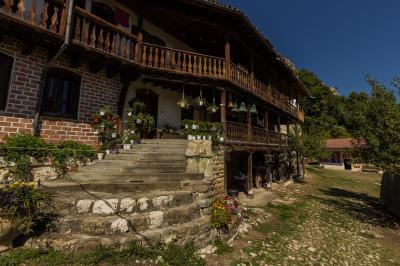 pictures of Bulgaria - Preobrazhenski Monastery