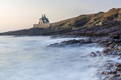 photography spots in Northumberland - Howick Bathing House