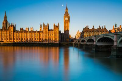 photo locations in London - View of Palace of Westminster