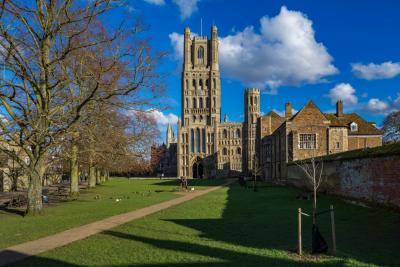 instagram spots in England - Ely Cathedral from Palace Green