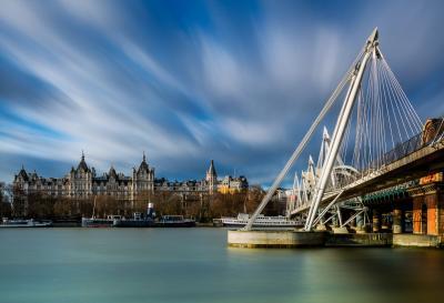 instagram spots in Greater London - Golden Jubilee Bridges