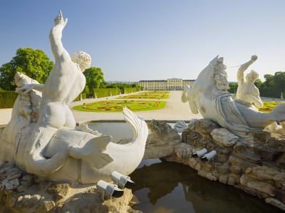 photo locations in Vienna - Neptune Fountain