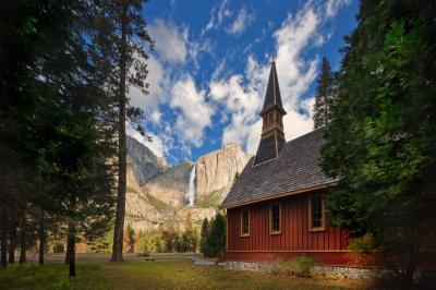 photo locations in California - Yosemite Chapel