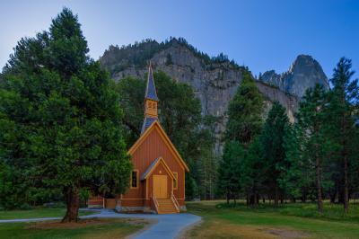 images of Yosemite National Park - Yosemite Chapel