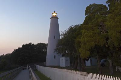 photo locations in North Carolina - Ocracoke Lighthouse