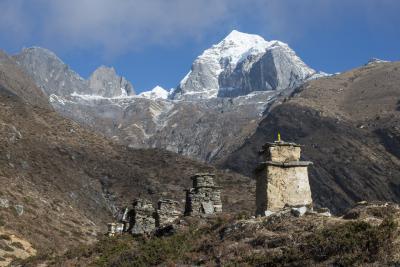Nepal photos - Chortens above Pangboche