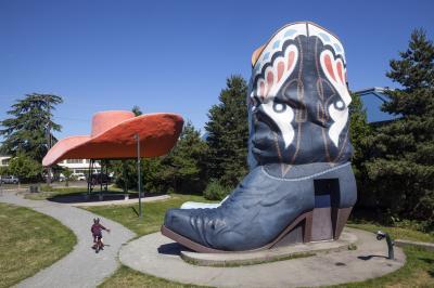 pictures of Seattle - Oxbow Park ( Hat 'n' Boots )