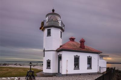 photos of Seattle - Alki Point Lighthouse