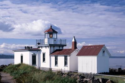 images of Seattle - West Point Lighthouse at Discovery Park