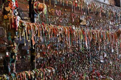 photos of Seattle - The Gum Wall