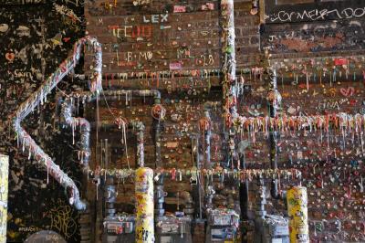pictures of Seattle - The Gum Wall