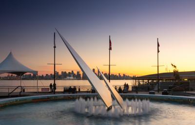 photo locations in Vancouver - Lonsdale Quay, North Vancouver