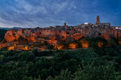 Toscana instagram spots - View of Pitigliano