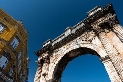 pictures of Istria - Pula Golden Gate